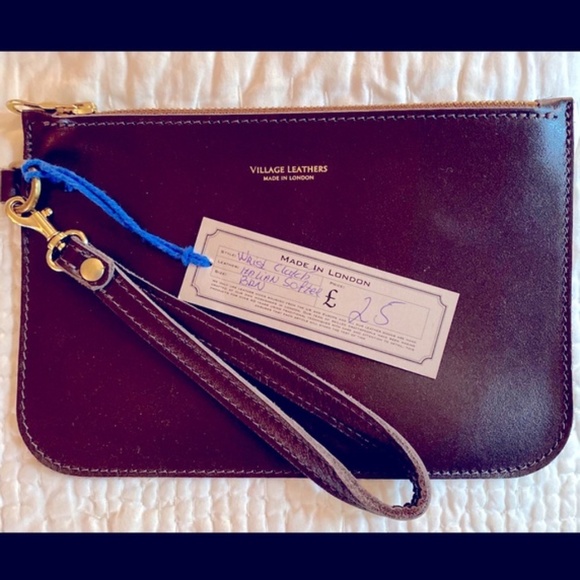 β¨ NWT Village Leathers Italian Leather Wristlet β Handmade in London! β¨ - Picture 1 of 5
